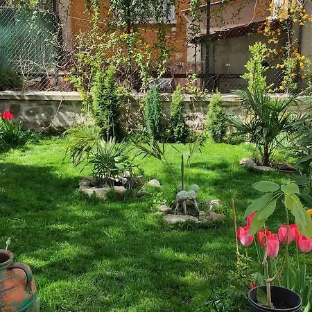 Apartment A Lovely 2 Bedroom In The Heart Of *