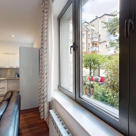 Apartment A Lovely 2 Bedroom In The Heart Of